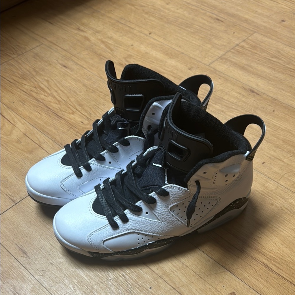 Jordan 6 Retro Reverse Oreo